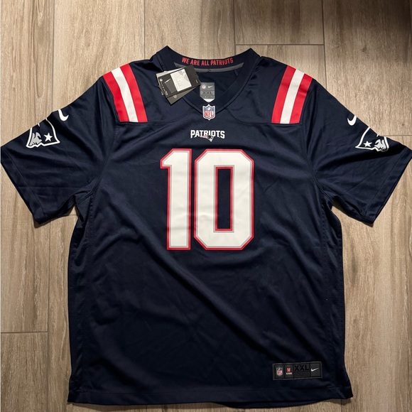 Official Nike NFL New England Patriots Mac Jones - Picture 1 of 4